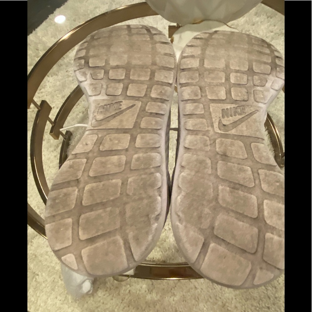 womens nike tennis shoes size 8